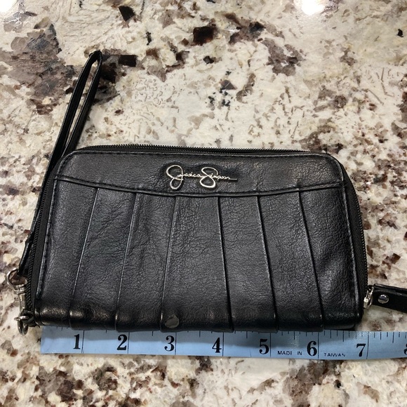 Black clutch/wristlet - Picture 3 of 5
